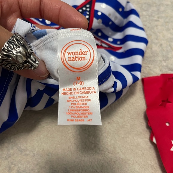 EUC 2-Piece Girl’s Size Medium (Aged 7-8) Swim Tops In Patriotic Colors - Picture 4 of 5